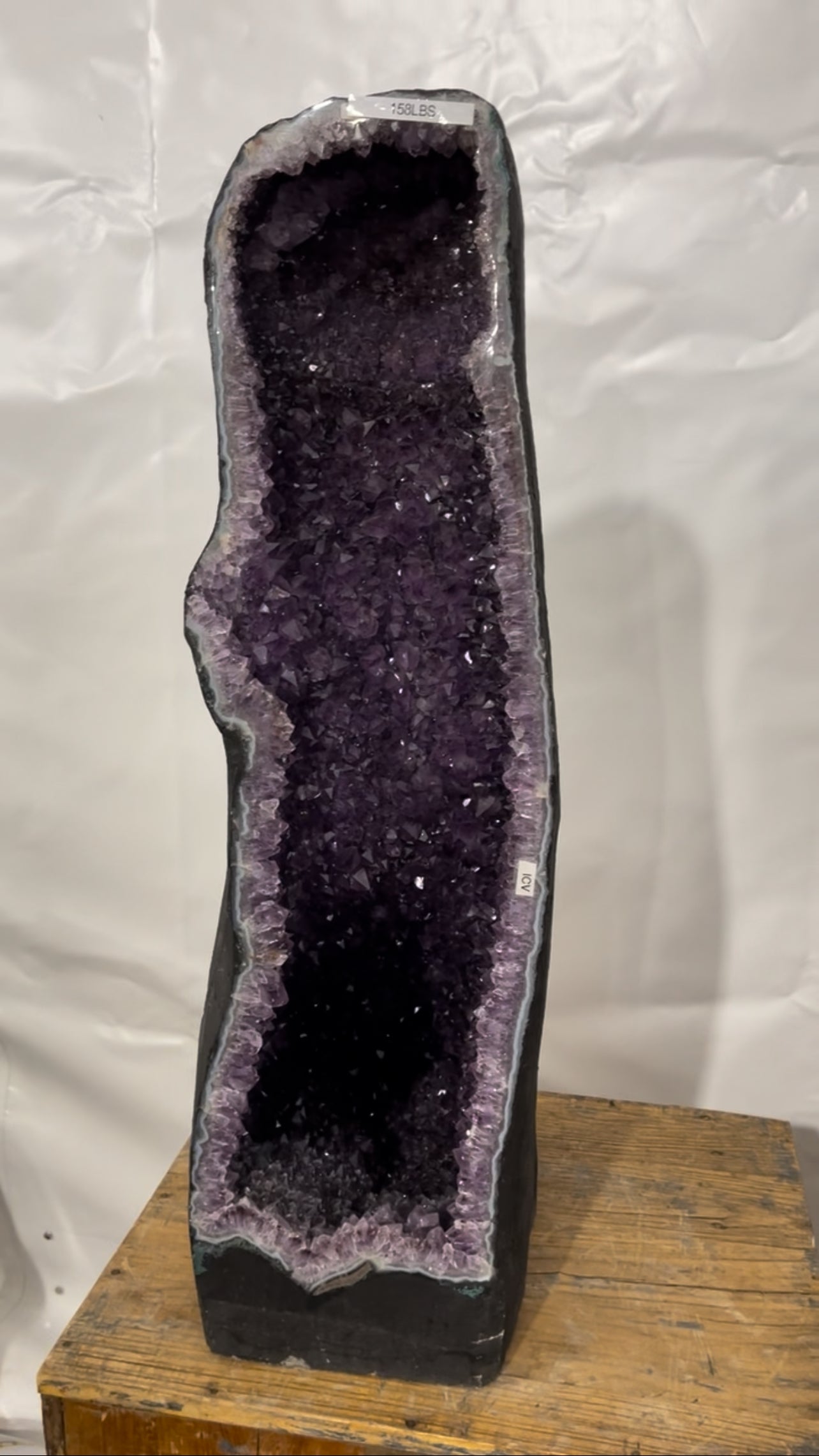 💜 Amethyst Cathedral Geode – Divine Feminine Silhouette