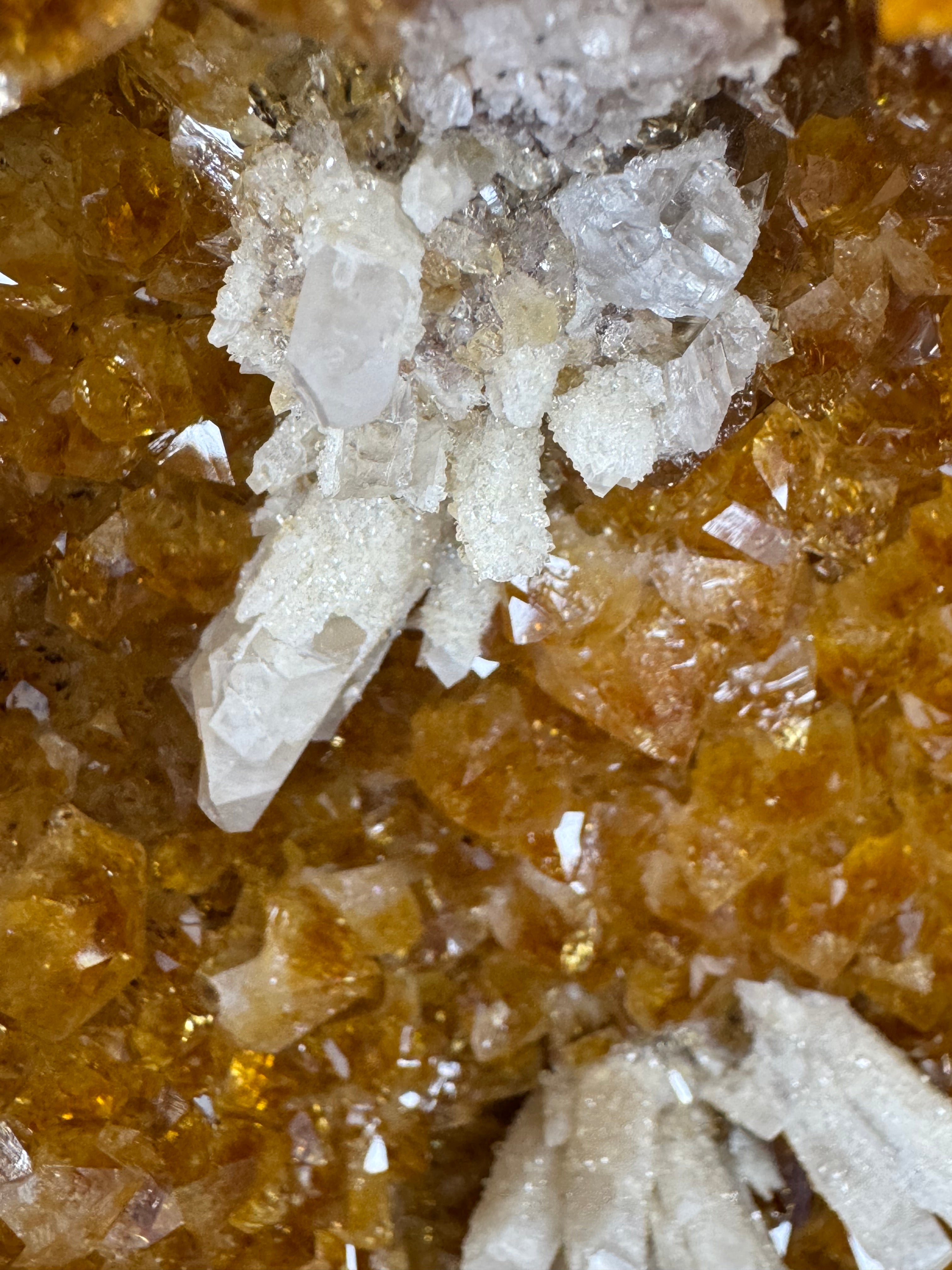 🍯 Citrine Cathedral Geode – The Golden Crown