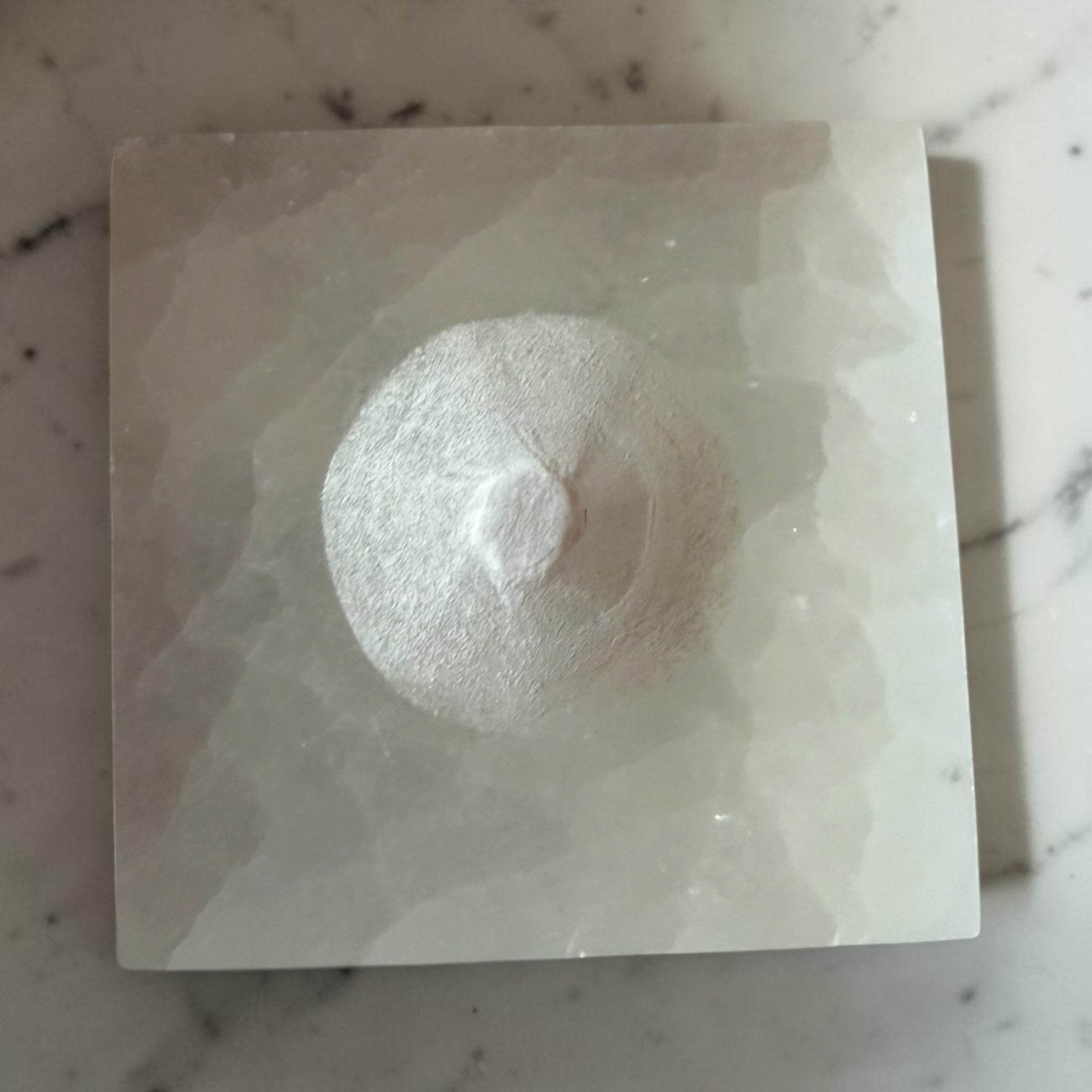 🤍 SELENITE MAJESTIC Square Sphere Holder – Large