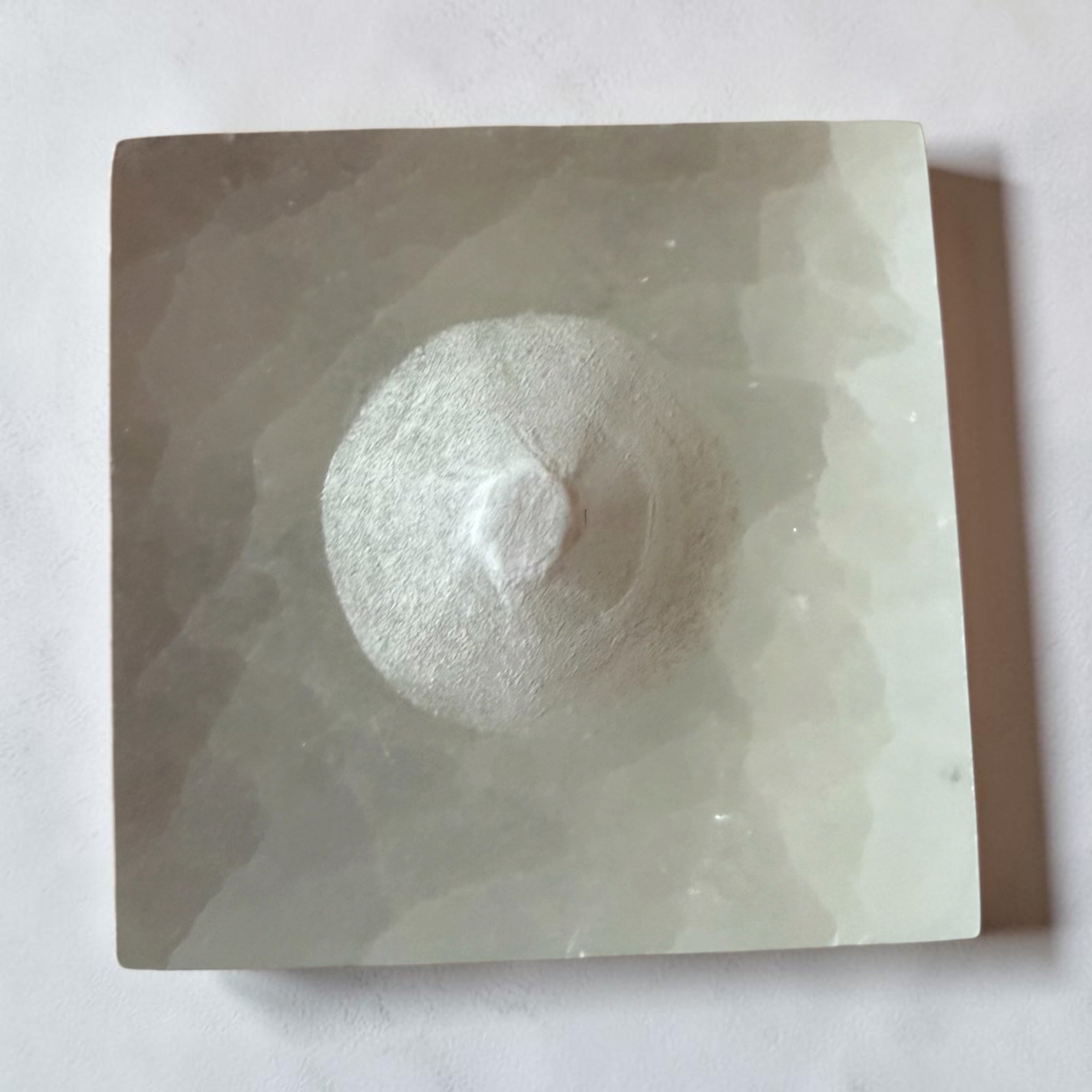 🤍 SELENITE MAJESTIC Square Sphere Holder – Large