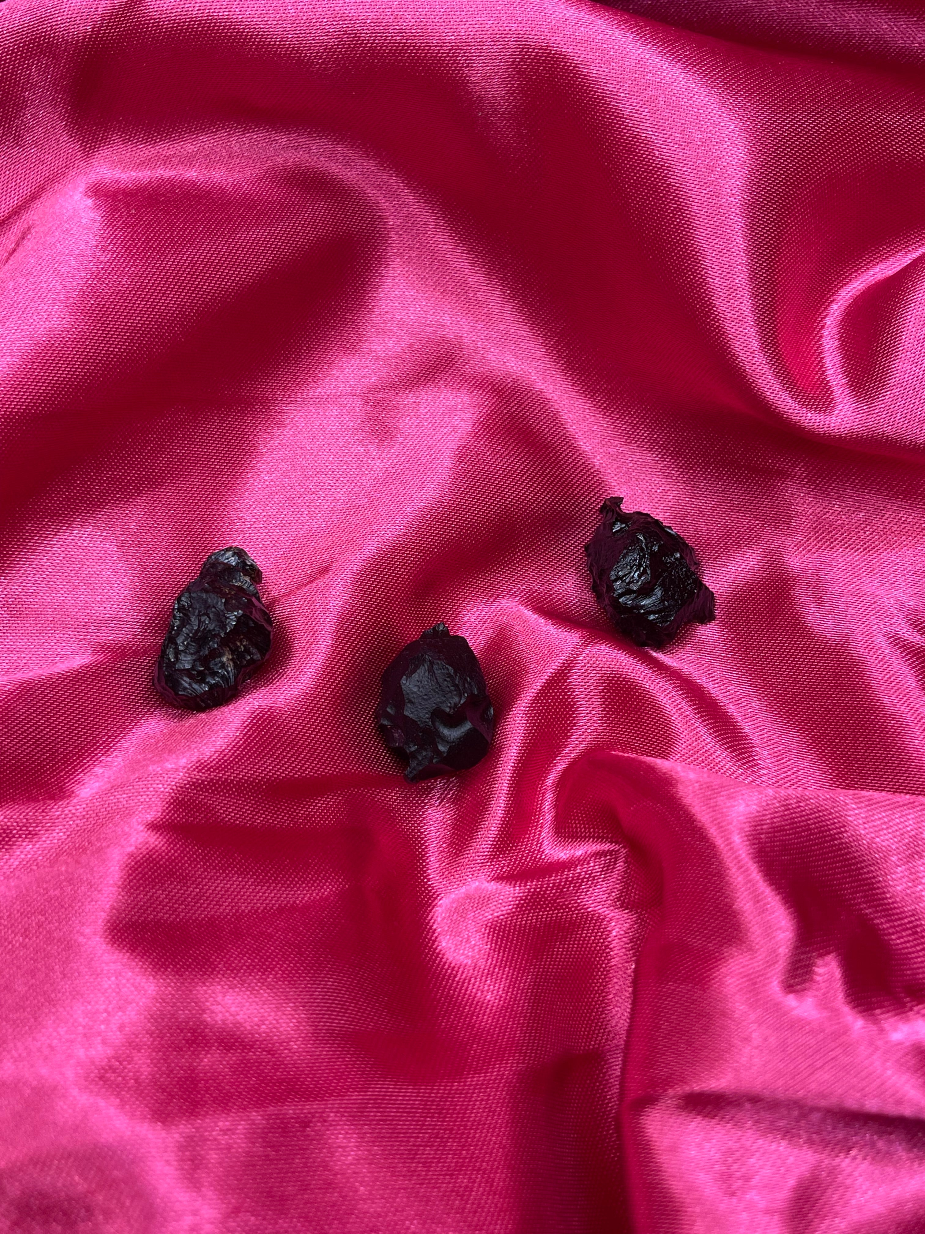 Billitonite / Batu Satam Stone