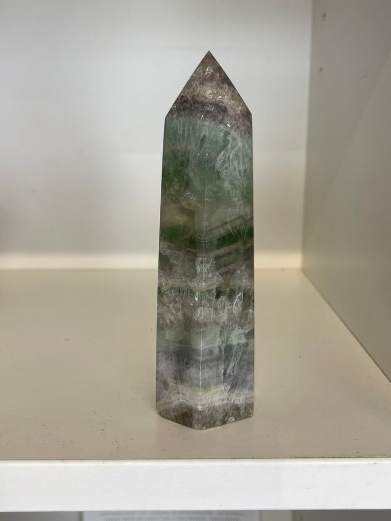 🌈 Prism of Clarity – Light Fluorite Rainbow Tower