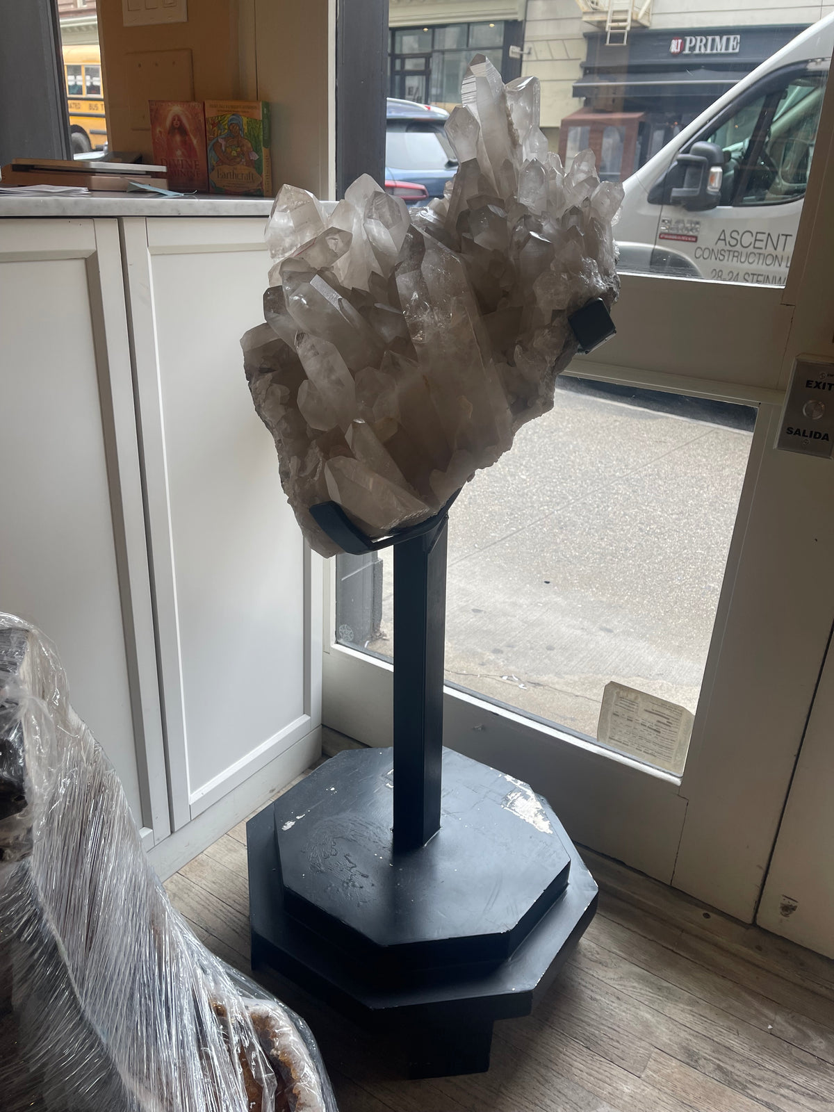 🌟 Lemurian Seed Quartz Cluster – The Beacon of Light
