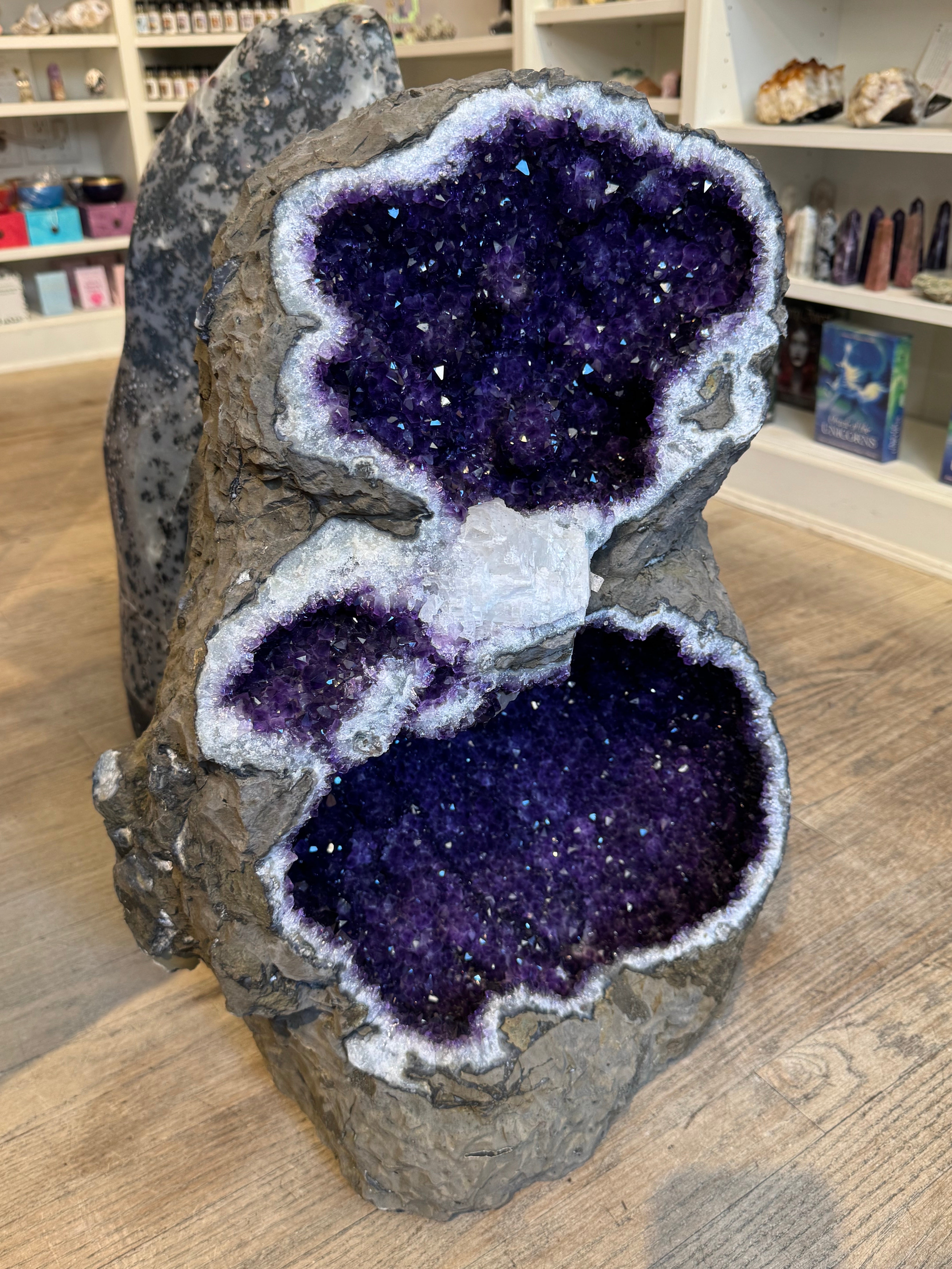 🌌 Dark Amethyst Cathedral – The Infinity Galaxy Cave