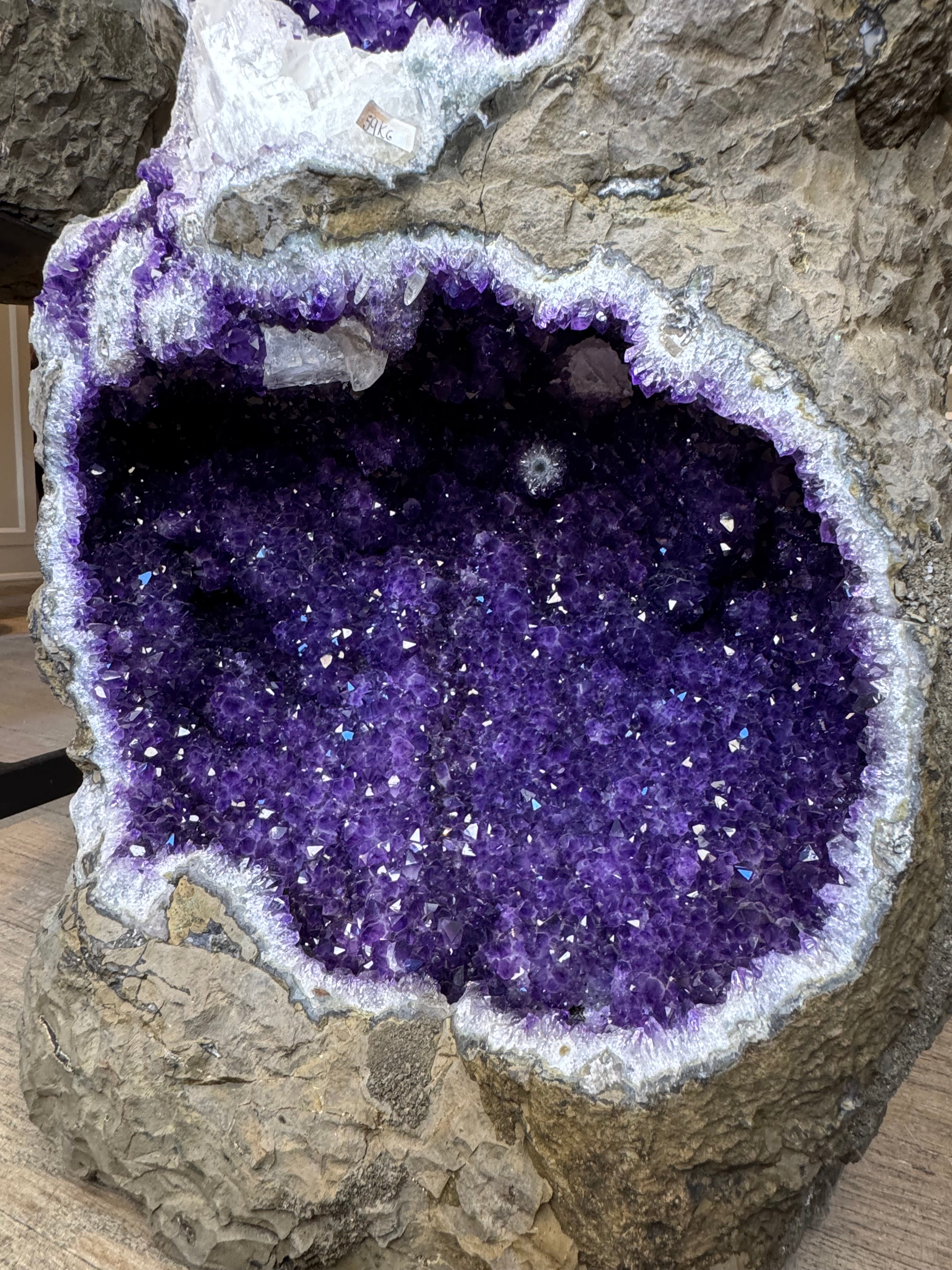 🌌 Dark Amethyst Cathedral – The Infinity Galaxy Cave