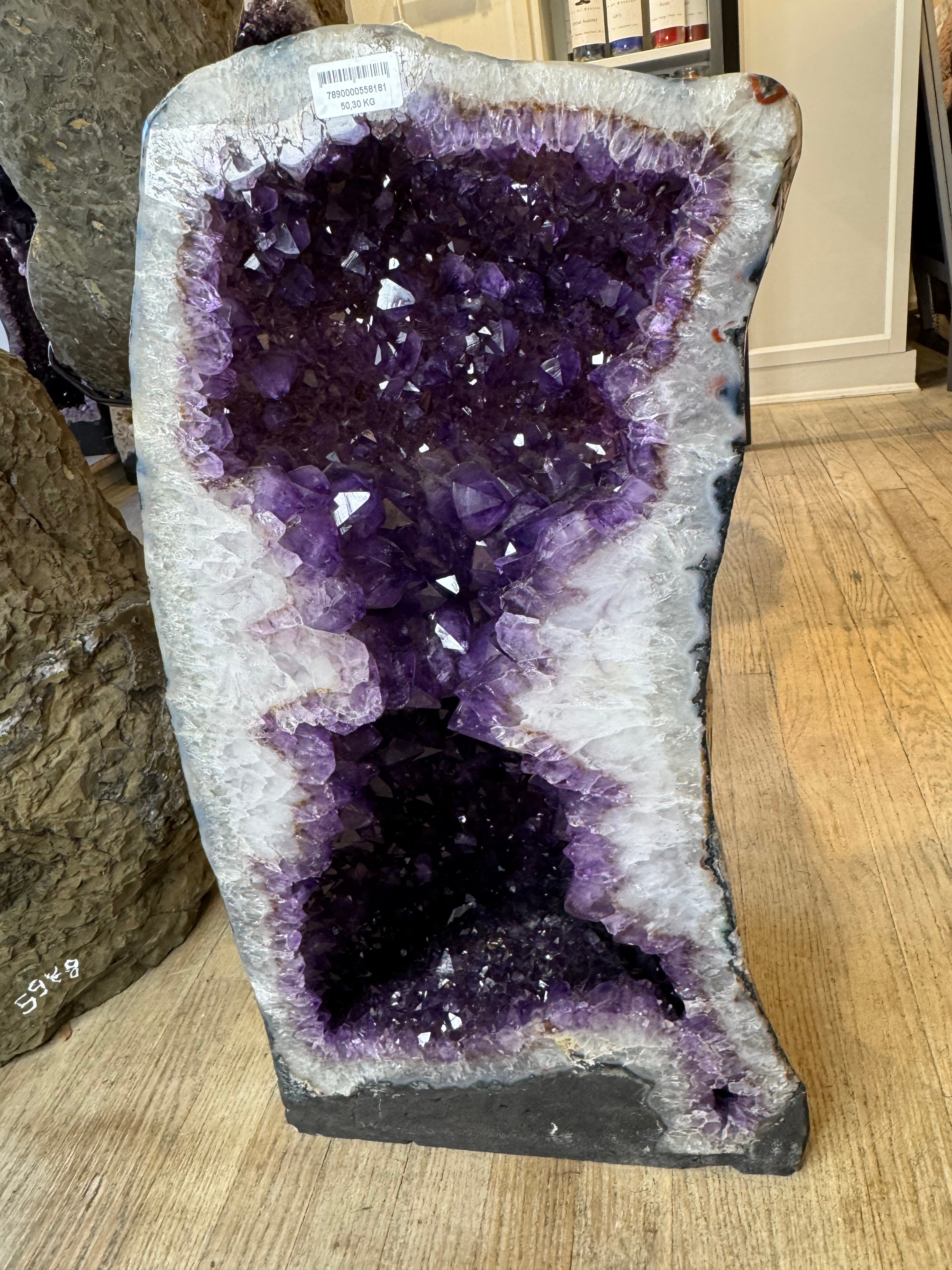 🌌 Amethyst Cathedral Geode – Twin Soul Sanctuary