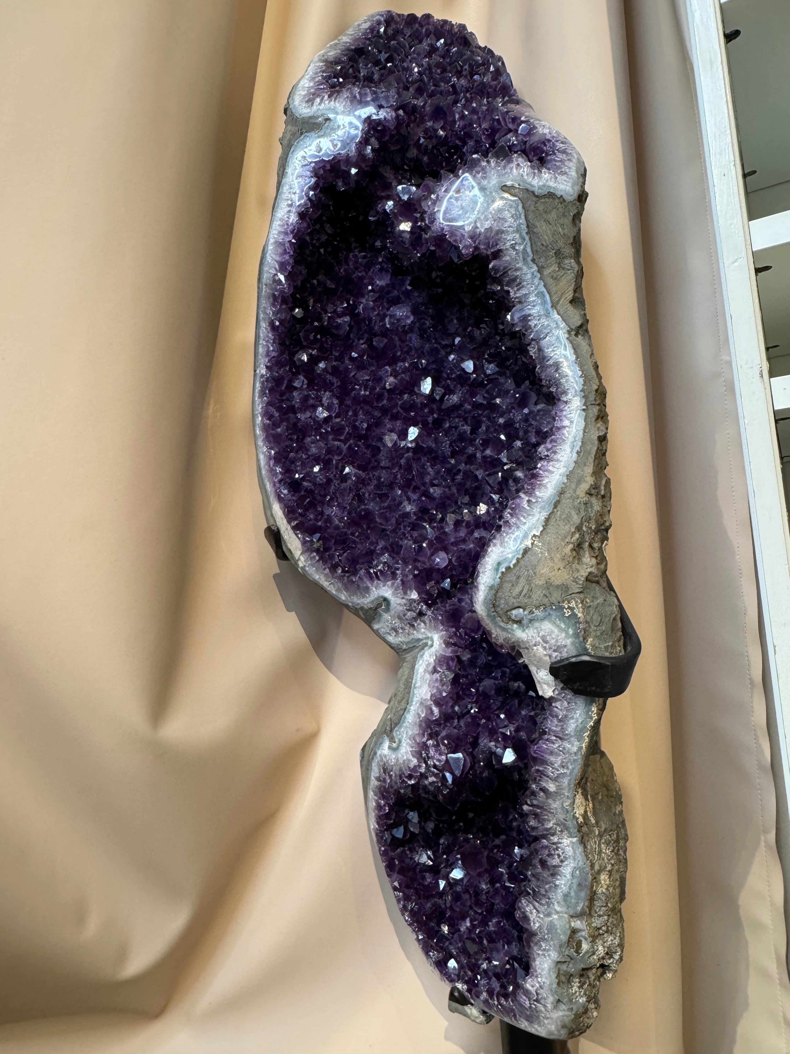 💜 Amethyst Cathedral Geode (Uruguay) – The Goddess Swirl